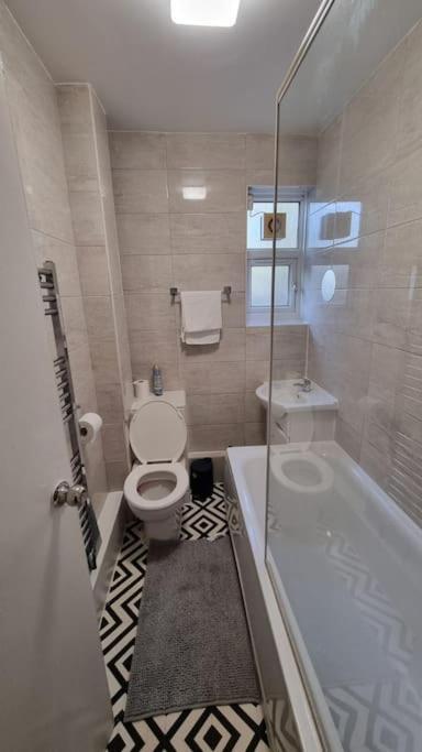 2 Bedroom Apartment In Kennington London Eksteriør billede