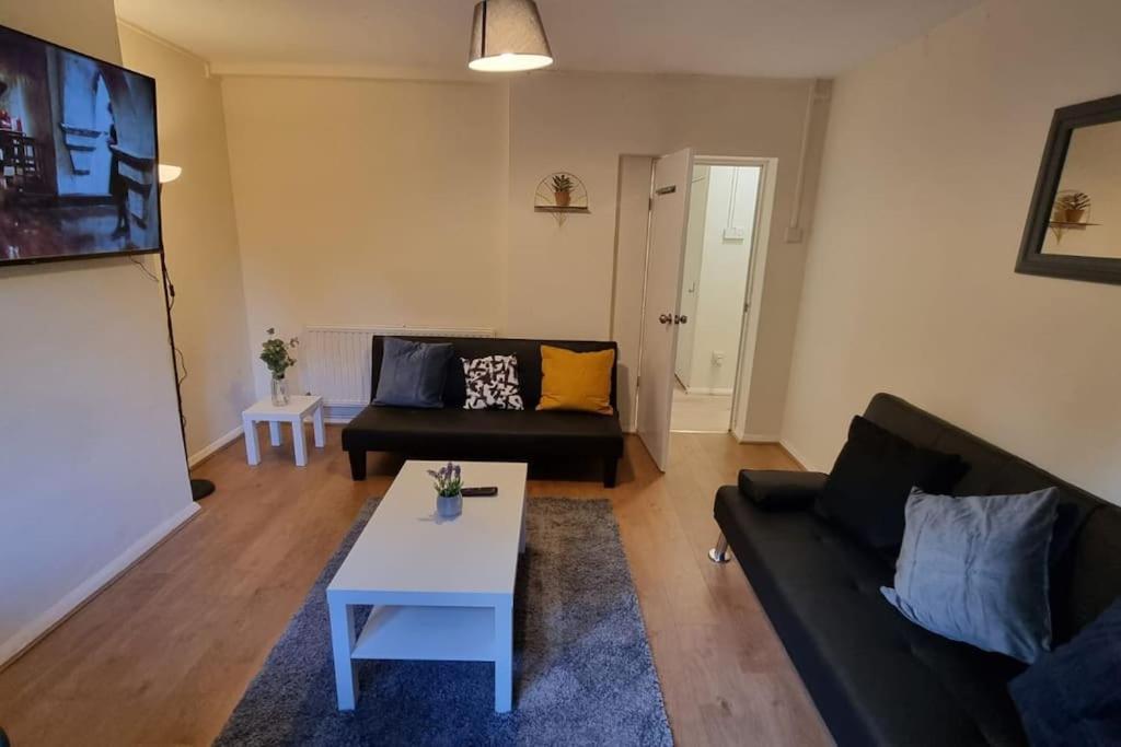 2 Bedroom Apartment In Kennington London Eksteriør billede